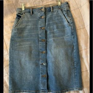 Pilcro and the Letterpress button down jean skirt